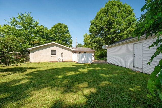 604 Meadow Lane Dr, Nashville, TN 37221