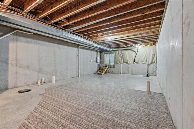 14083 W 112th Terrace, Olathe, KS 66215