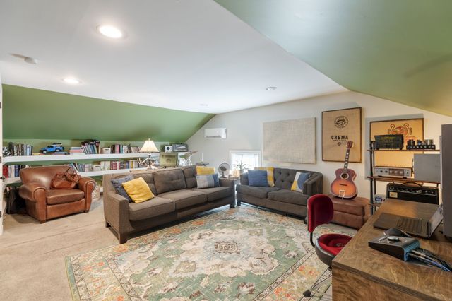 208 Wellington Dr, Madison, TN 37115
