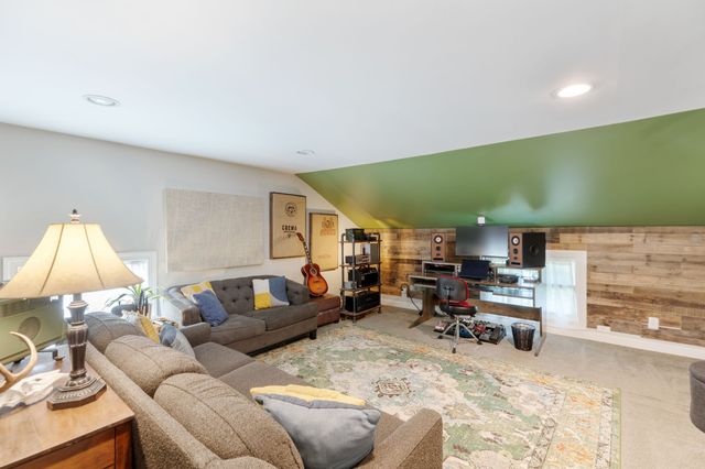 208 Wellington Dr, Madison, TN 37115