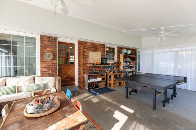 208 Wellington Dr, Madison, TN 37115