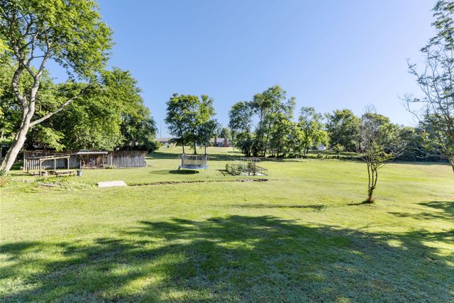 208 Wellington Dr, Madison, TN 37115