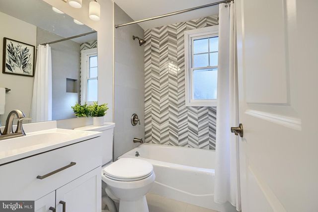 1005 DONINGTON CIR, Baltimore, MD 21204