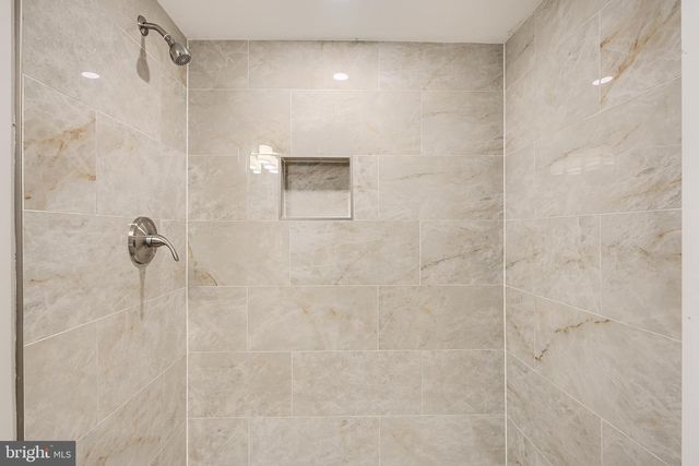 1005 DONINGTON CIR, Baltimore, MD 21204