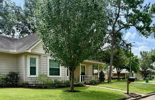 1902 Hollyoak Drive, Houston, TX 77084