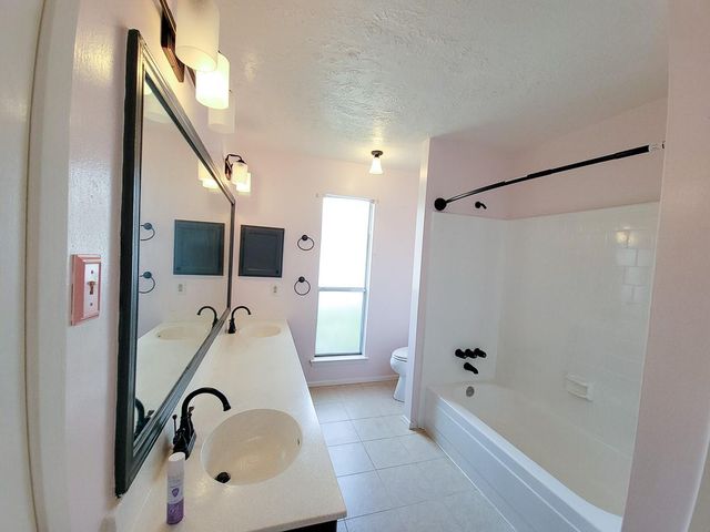 3430 Hombly Road, Houston, TX 77066