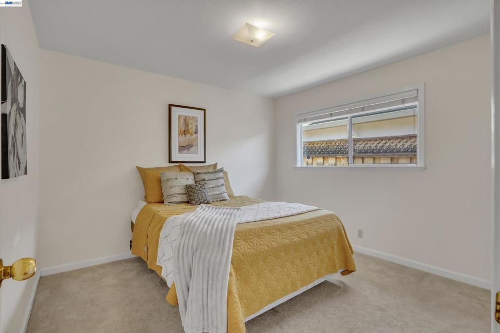 Image 21 of property listing at 2090 Coolidge Dr, Santa Clara, CA 95051