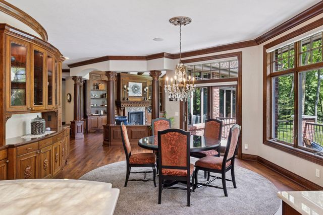 614 Hidden Creek Trail, Mendota Heights, MN 55118