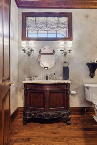 614 Hidden Creek Trail, Mendota Heights, MN 55118