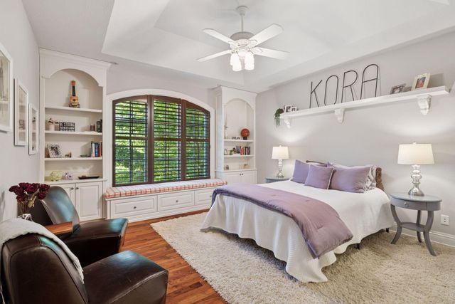 614 Hidden Creek Trail, Mendota Heights, MN 55118