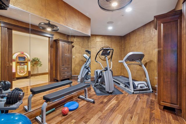 614 Hidden Creek Trail, Mendota Heights, MN 55118