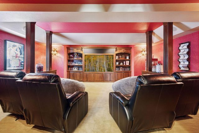 614 Hidden Creek Trail, Mendota Heights, MN 55118