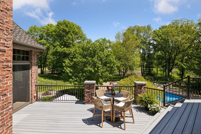 614 Hidden Creek Trail, Mendota Heights, MN 55118