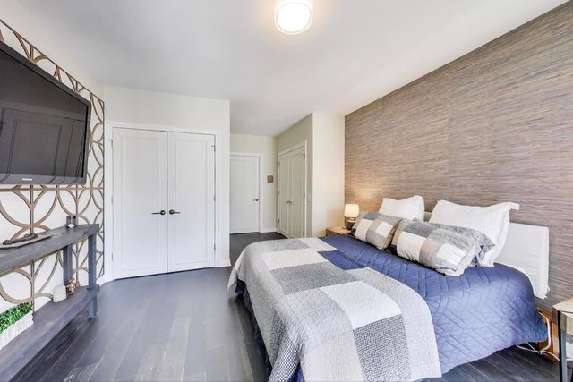 211 N Harbor Drive 1809, Chicago, IL 60601