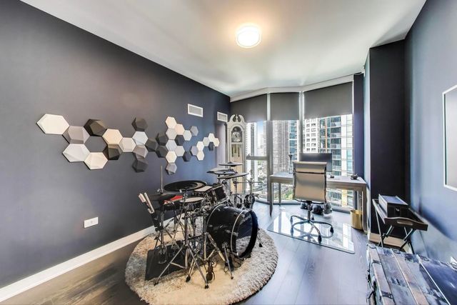 211 N Harbor Drive 1809, Chicago, IL 60601