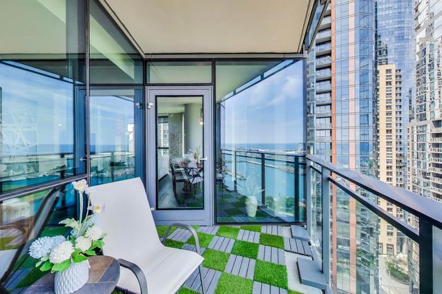 211 N Harbor Drive 1809, Chicago, IL 60601