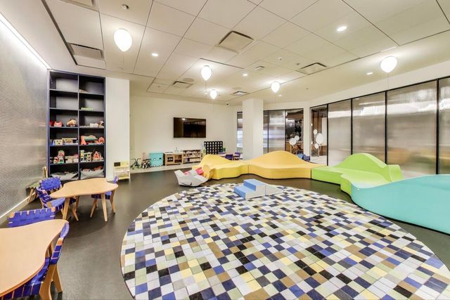 211 N Harbor Drive 1809, Chicago, IL 60601
