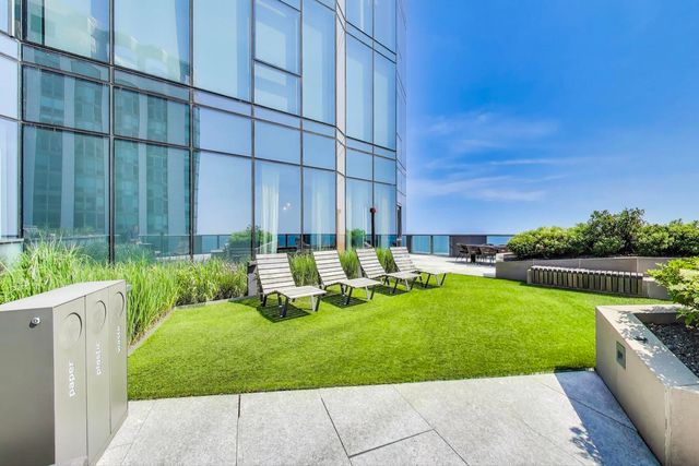 211 N Harbor Drive 1809, Chicago, IL 60601