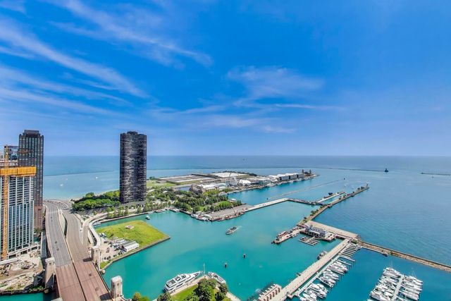 211 N Harbor Drive 1809, Chicago, IL 60601