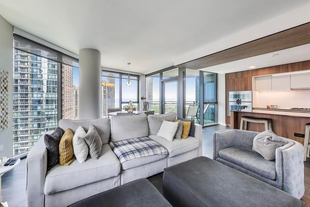 211 N Harbor Drive 1809, Chicago, IL 60601