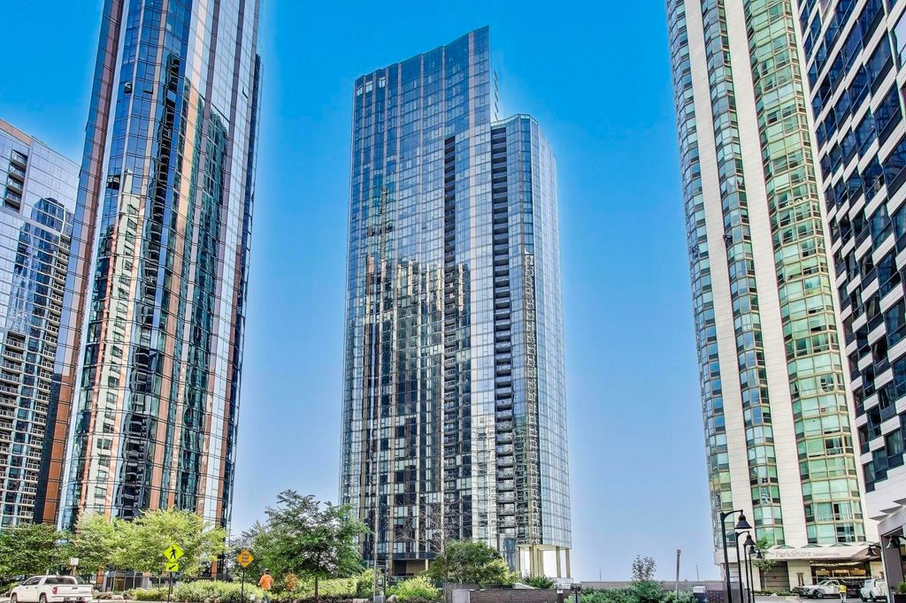 211 N Harbor Drive 1809, Chicago, IL 60601