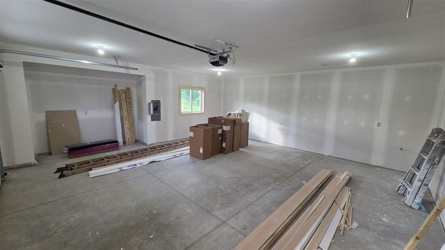 1500 Poppy Point Drive, Jenison, MI 49428