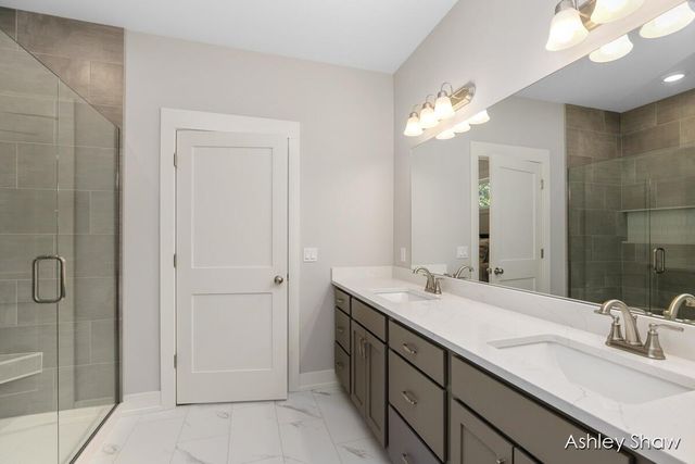 1500 Poppy Point Drive, Jenison, MI 49428