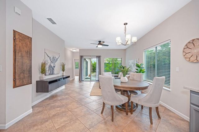 463 Parker Dr, Folsom, CA 95630