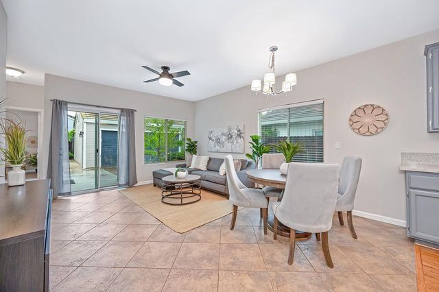 463 Parker Dr, Folsom, CA 95630