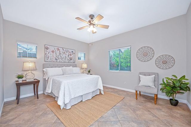 463 Parker Dr, Folsom, CA 95630