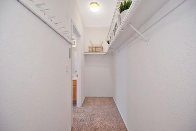 463 Parker Dr, Folsom, CA 95630