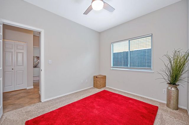 463 Parker Dr, Folsom, CA 95630