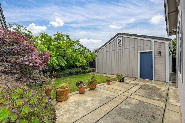 463 Parker Dr, Folsom, CA 95630