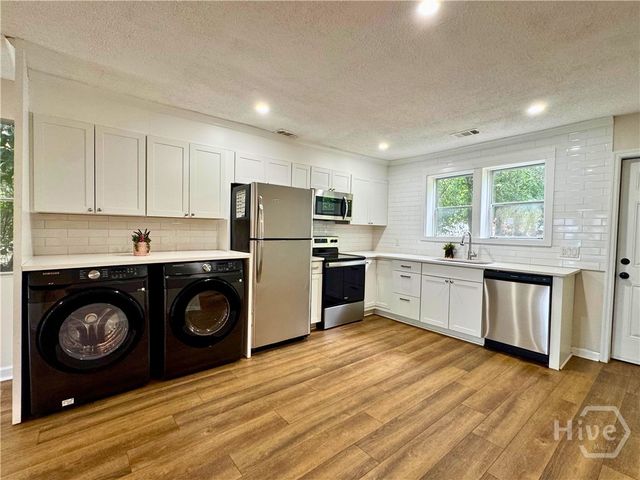 2032 Eppinger Street, Savannah, GA 31415