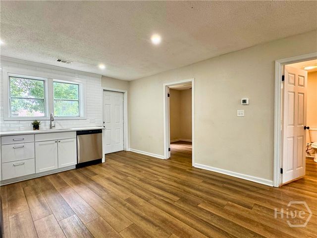 2032 Eppinger Street, Savannah, GA 31415
