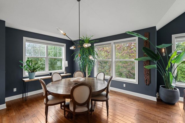 6292 Montee Drive, Eden Prairie, MN 55344