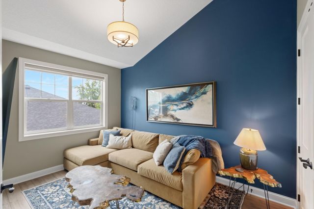 6292 Montee Drive, Eden Prairie, MN 55344