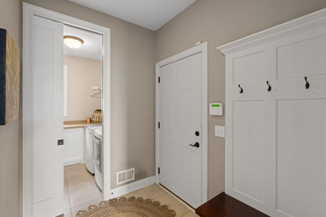 6292 Montee Drive, Eden Prairie, MN 55344