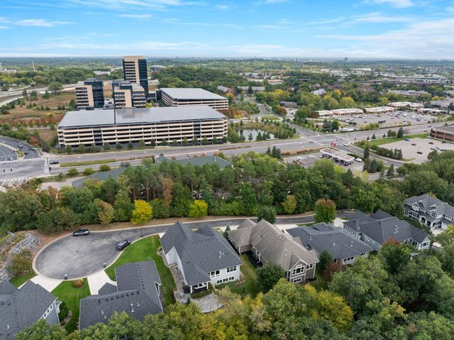 6292 Montee Drive, Eden Prairie, MN 55344