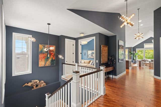6292 Montee Drive, Eden Prairie, MN 55344