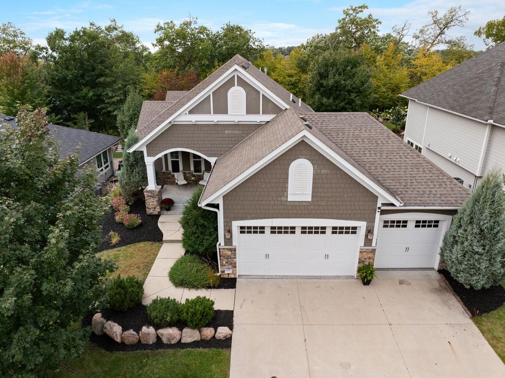 6292 Montee Drive, Eden Prairie, MN 55344