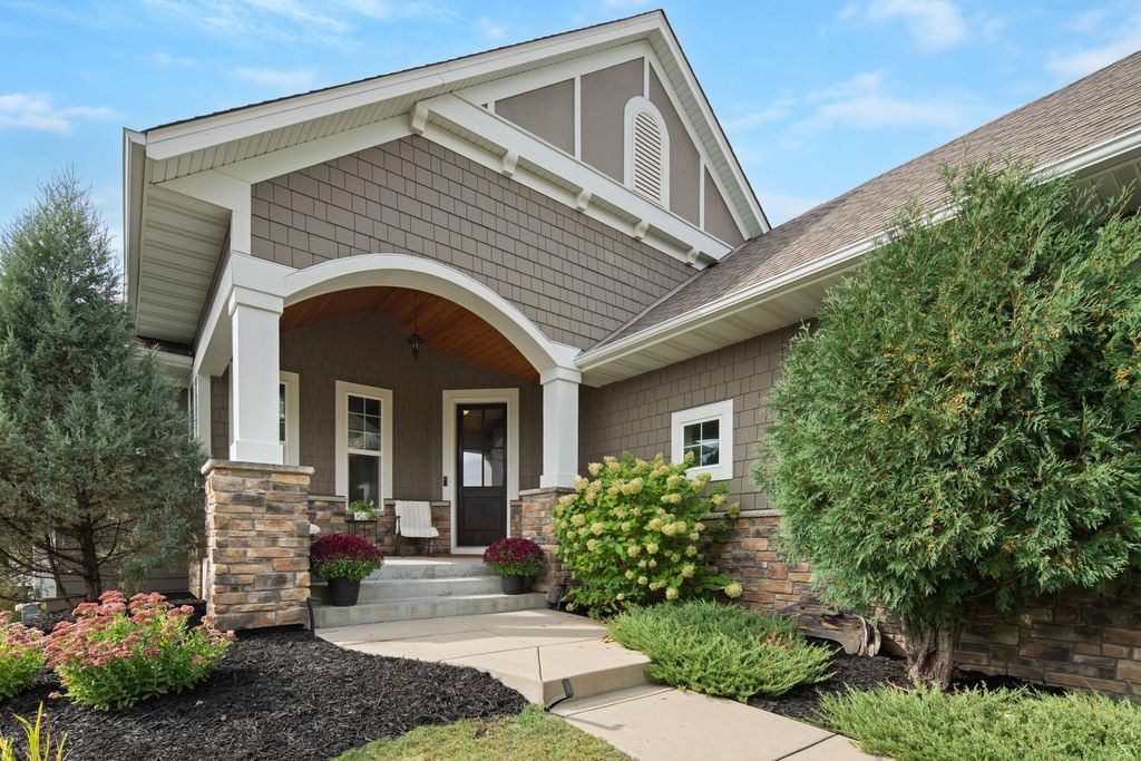 6292 Montee Drive, Eden Prairie, MN 55344 — photo 2