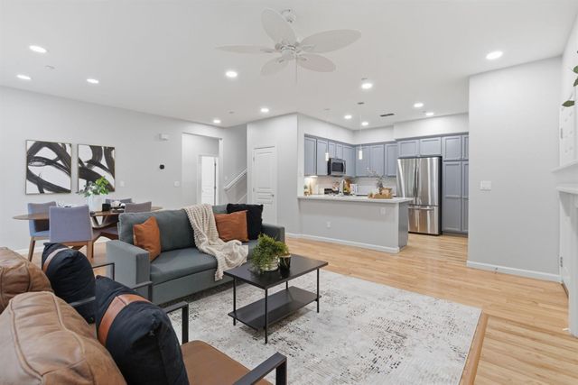 166 W Luna Loca Ln, Mountain House, CA 95391