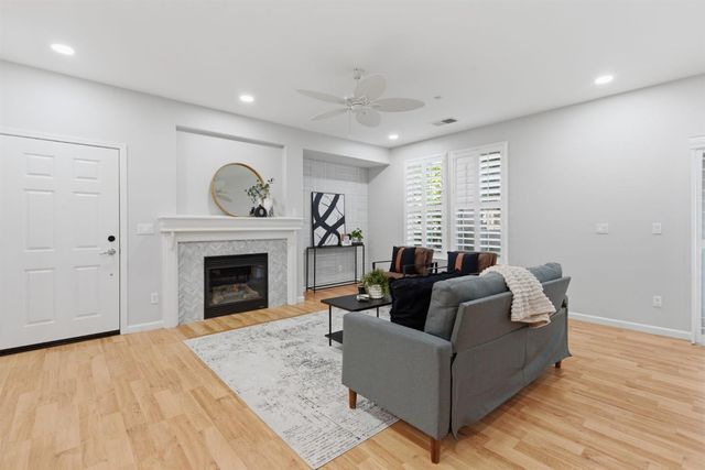 166 W Luna Loca Ln, Mountain House, CA 95391