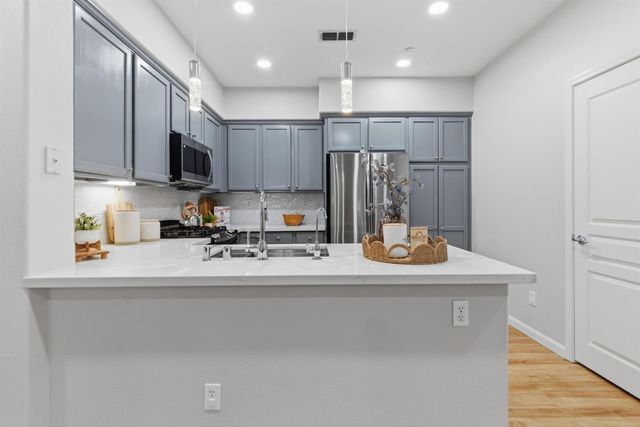 166 W Luna Loca Ln, Mountain House, CA 95391