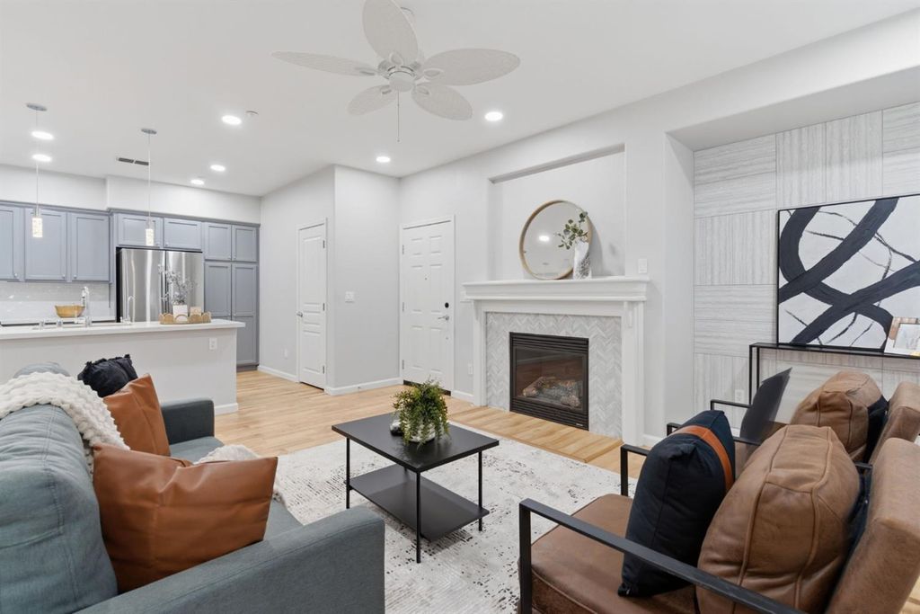 166 W Luna Loca Ln, Mountain House, CA 95391