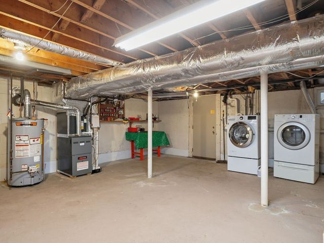 8 Monument Hill Rd, Chelmsford, MA 01824