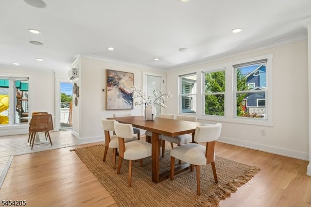 877 Park Ave, Elizabeth City, NJ 07208