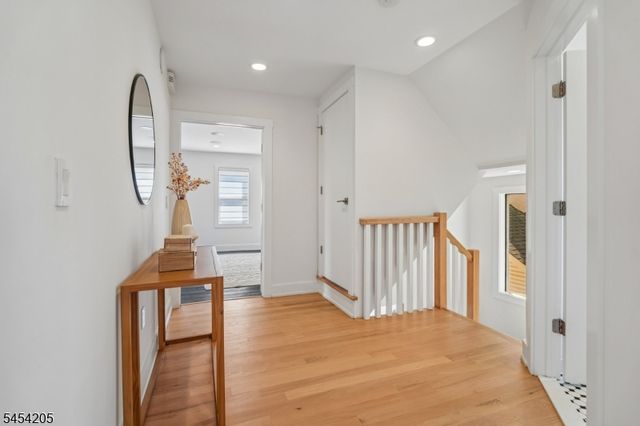 877 Park Ave, Elizabeth City, NJ 07208