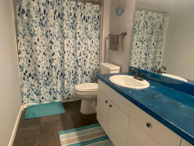 4333 BAYSIDE VILLAGE DRIVE 214, Tampa, FL 33615